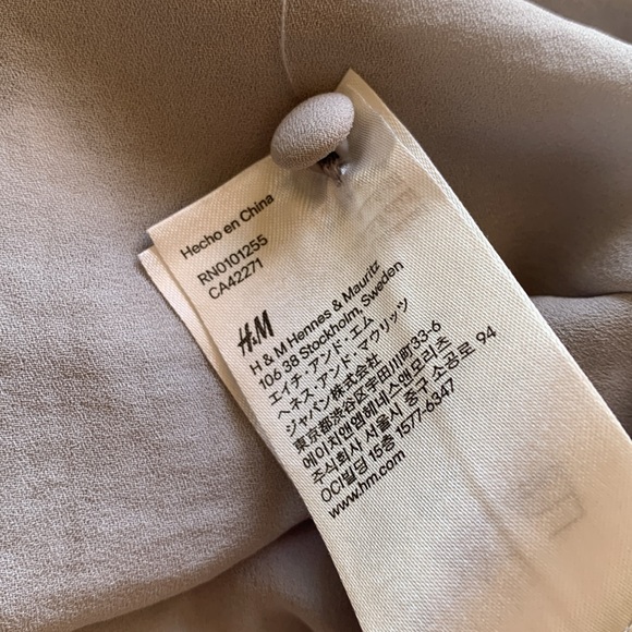 # 69  Sz 12 H & M Bling Bling Blouse $45 - Picture 8 of 10